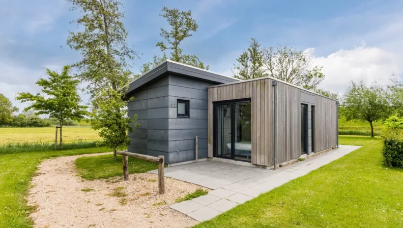 Landal Park Wijdenes Lodge 6