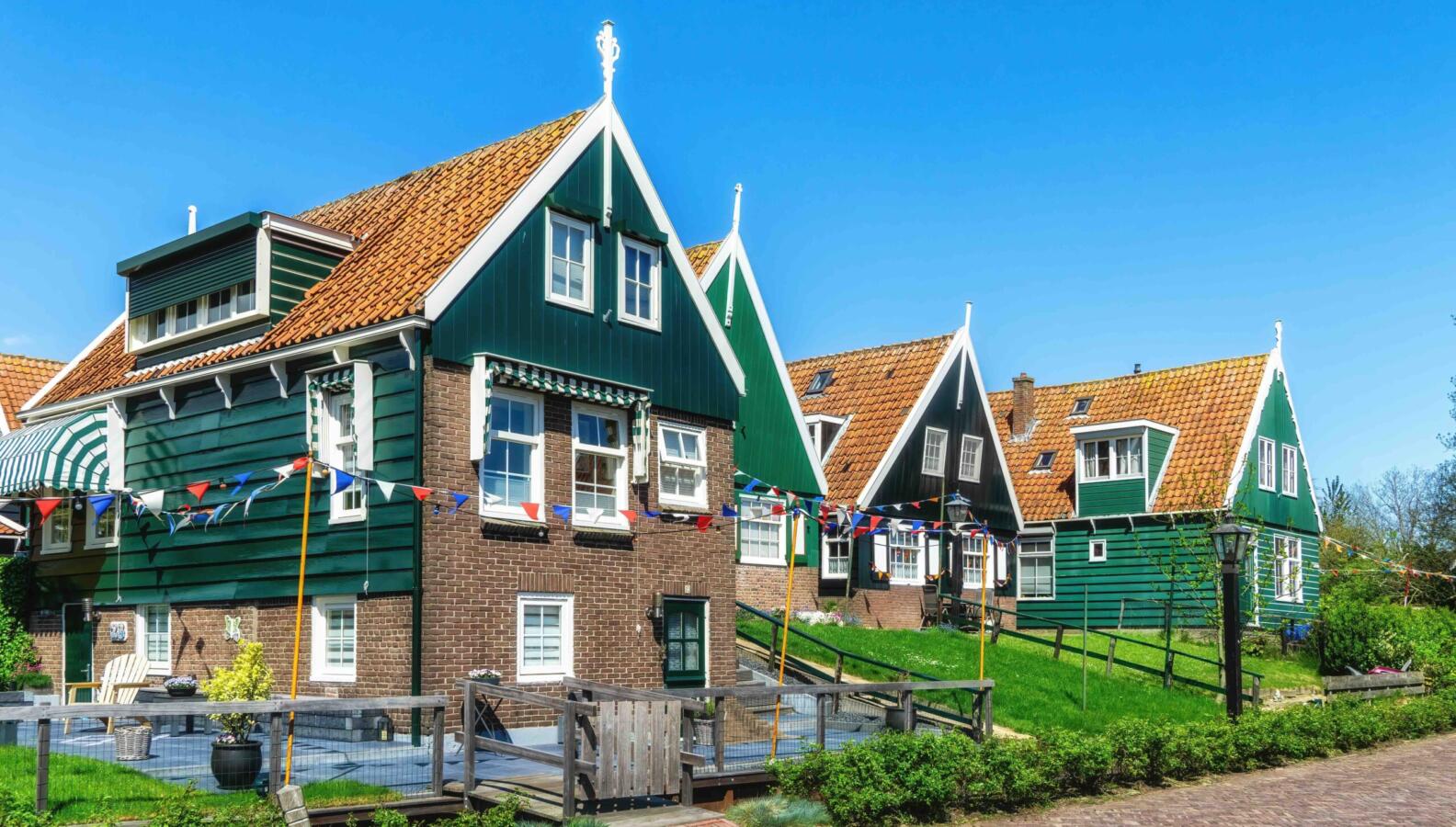 Hauser In Holland
