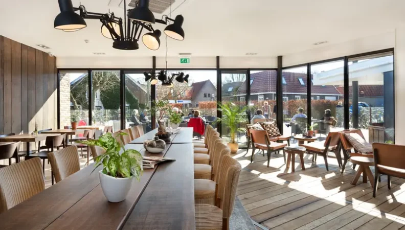 Restaurant Frühstück Van Heeckeren Hotel Ameland